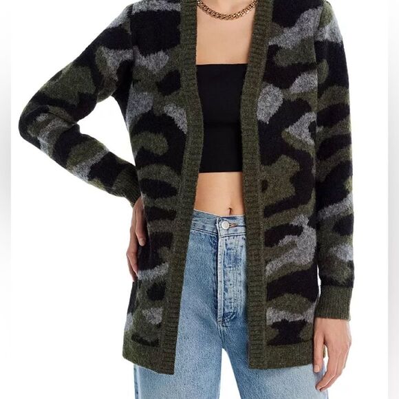 Bloomingdale’s Aqua Modern Camouflage Open Front Cardigan NWT Size Medium - Picture 1 of 2
